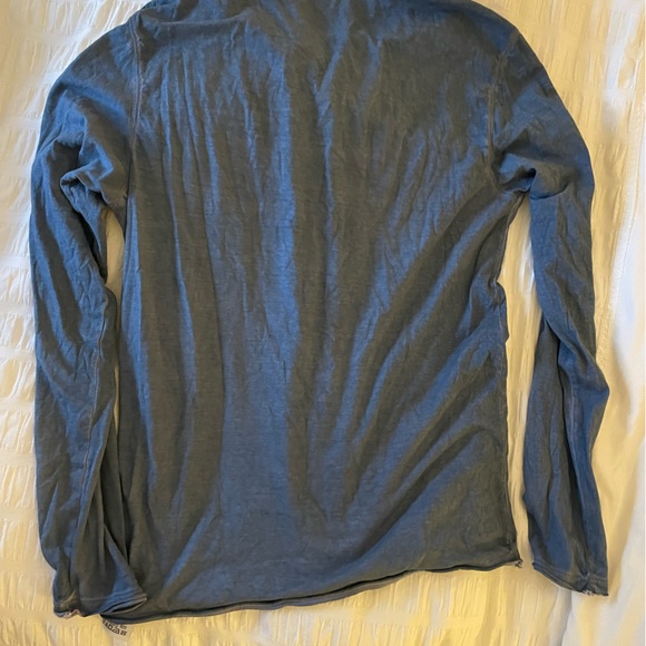 Super Soft, Ultra Cool Guess in Grey - Picture 3 of 4